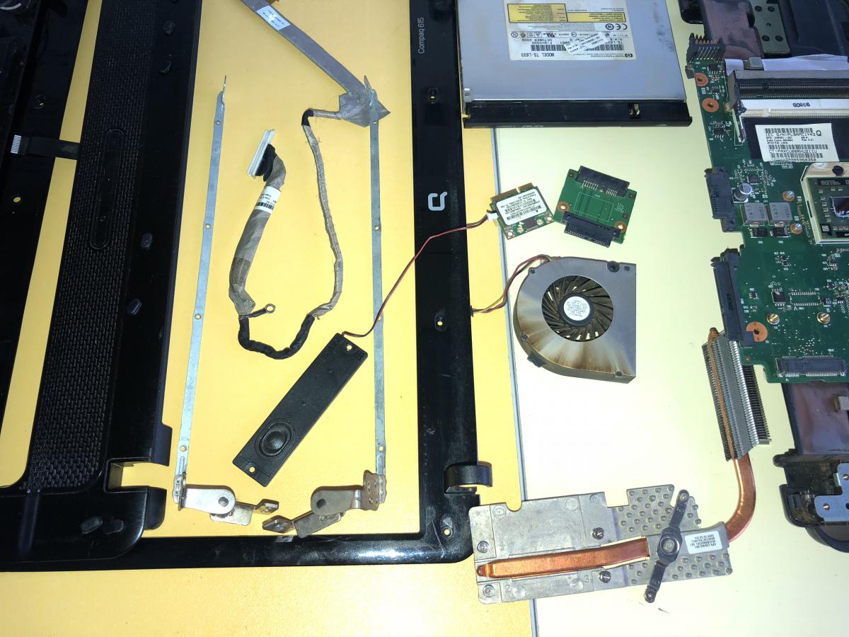 HP COMPAQ 615 на части