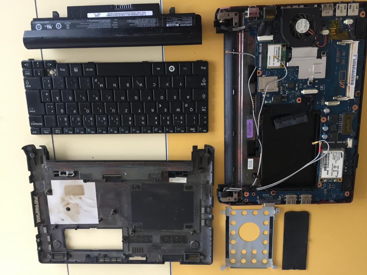 Samsung N150 на части